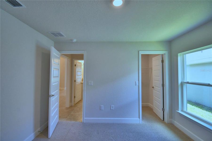 Spacious, unfurnished interior of a new home in Cadence Crossing, Auburndale (Image 29).