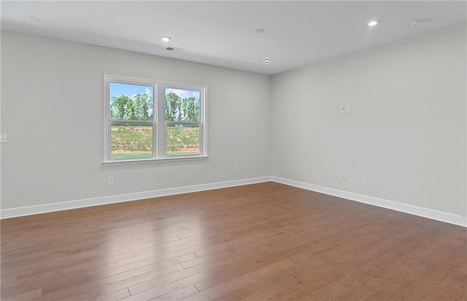 Spacious, unfurnished interior of a new home in Anderson Point, McDonough (Image 11).