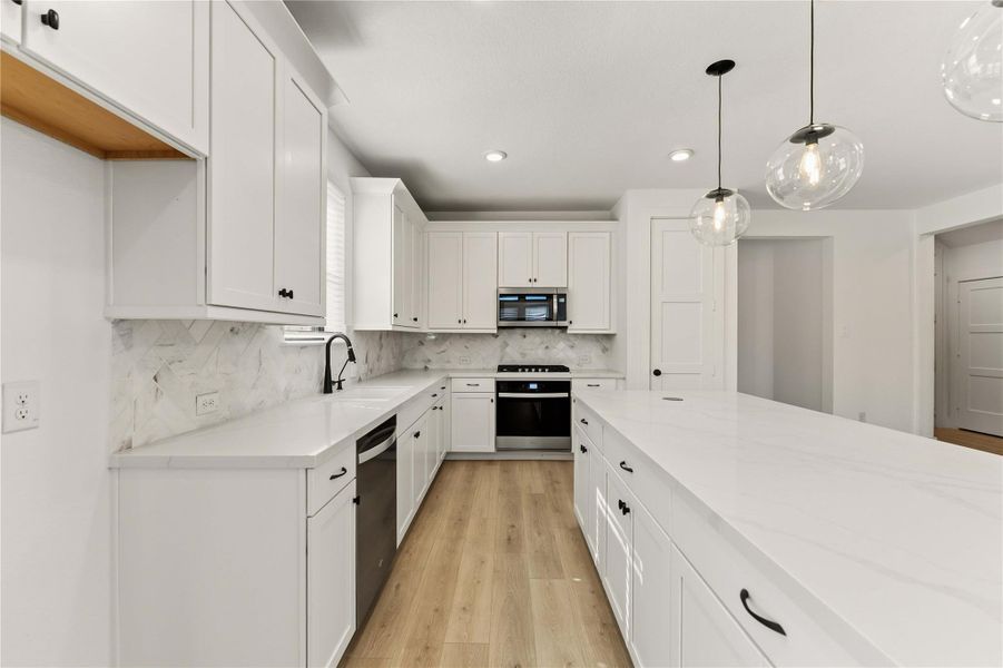 Furnished interior view inside a new home in Jordan Ranch, Katy (Image 9). Furnished interior view inside a new home in Jordan Ranch, Katy (Image 9).