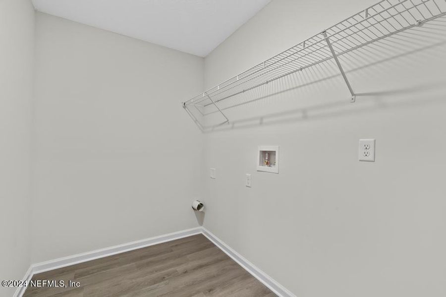 Spacious, unfurnished interior of a new home in , Jacksonville (Image 28).
