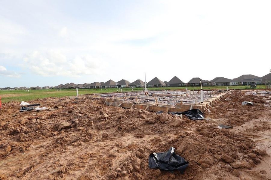 Every foundation at DWH is engineered and it’s inspected three times! We do not do “batch” testing. Rest easy knowing your foundation comes with a 10 year warranty. Every foundation at DWH is engineered and it’s inspected three times! We do not do “batch” testing. Rest easy knowing your foundation comes with a 10 year warranty.