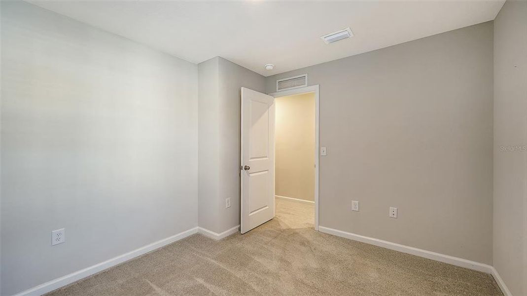 Spacious, unfurnished interior of a new home in , Bradenton (Image 36).