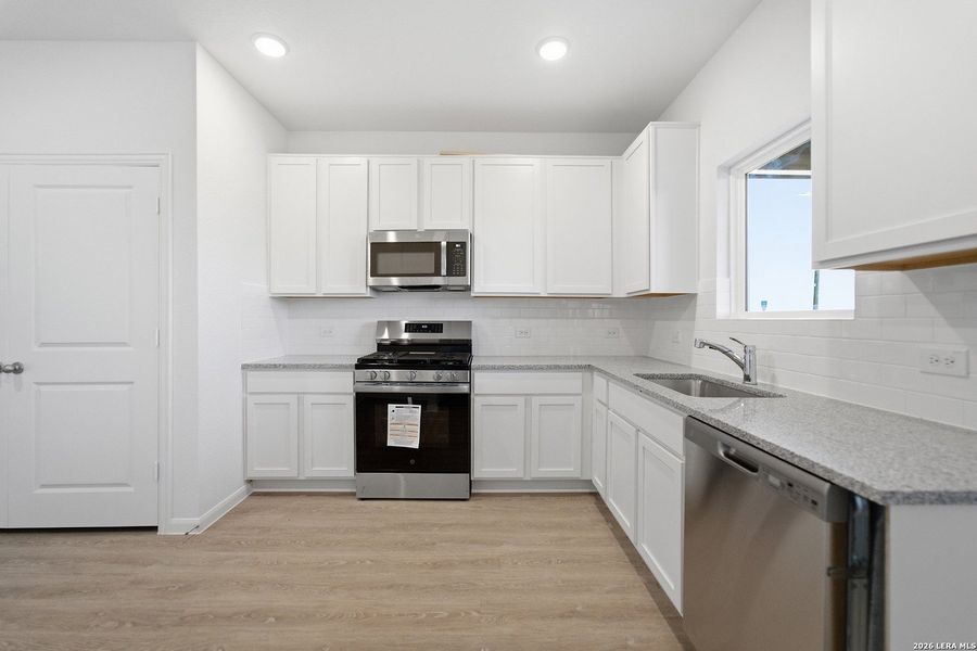 Furnished interior view inside a new home in Garden Grove, San Antonio (Image 5).