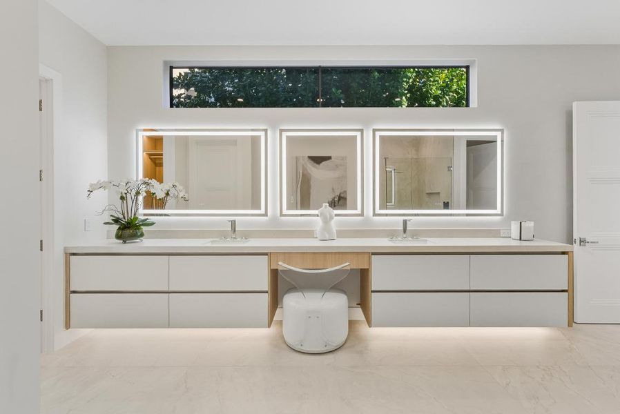 334 NE 3rd St Boca Raton FL-32