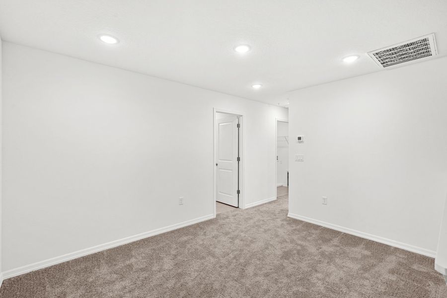 Representative unfurnished interior of a home built from the Abbey by Hartizen Homes in Delaney Reserve, Deland (Image 56).