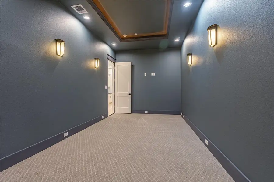 Image 10 of a home in . Image 10 of a home in .