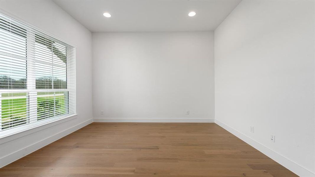 Spacious, unfurnished interior of a new home in Enchanted Creek, Lucas (Image 17).