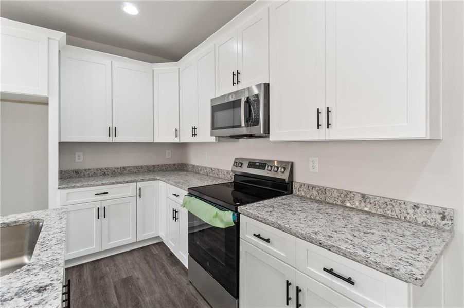 Furnished interior view inside a new home in , Toccoa (Image 12).