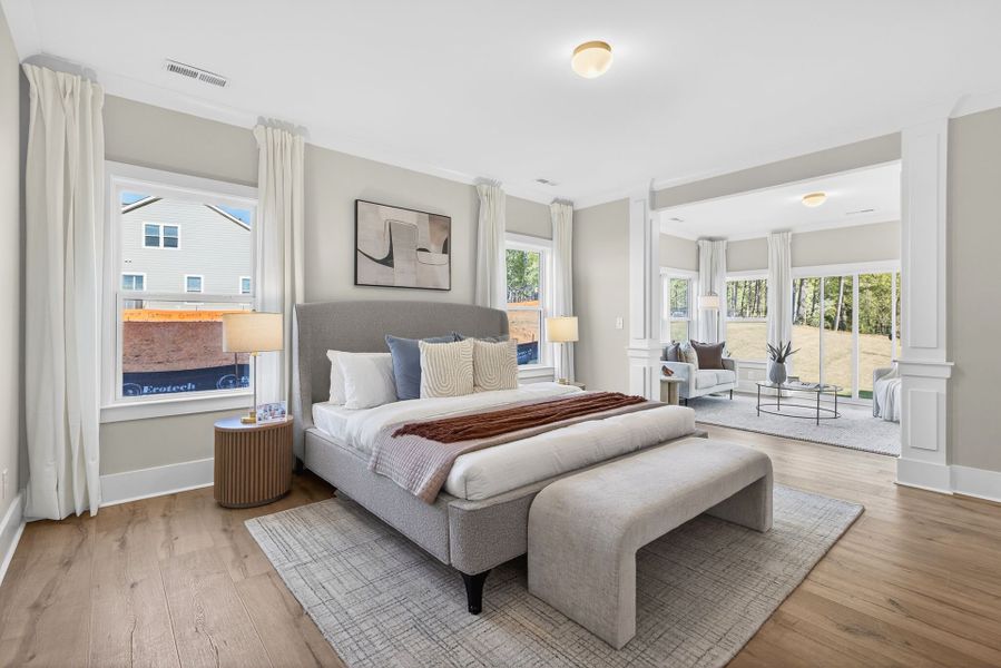 Furnished interior view inside a new home in Edgewater - Harbor Pointe, Lancaster (Image 15).