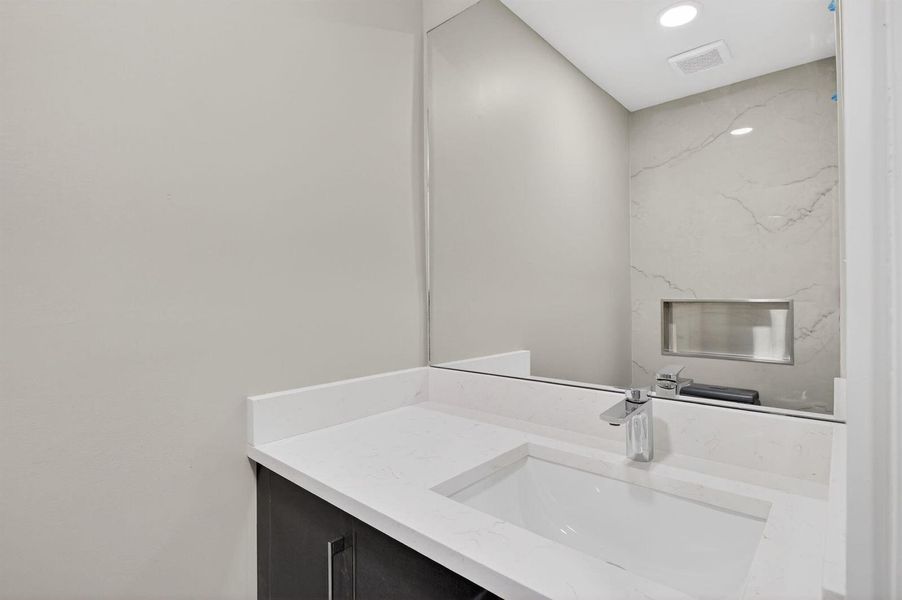 48-web-or-mls-P1171178 48-web-or-mls-P1171178