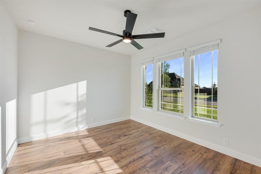 Spacious, unfurnished interior of a new home in Coyote Crossing, Godley (Image 18).