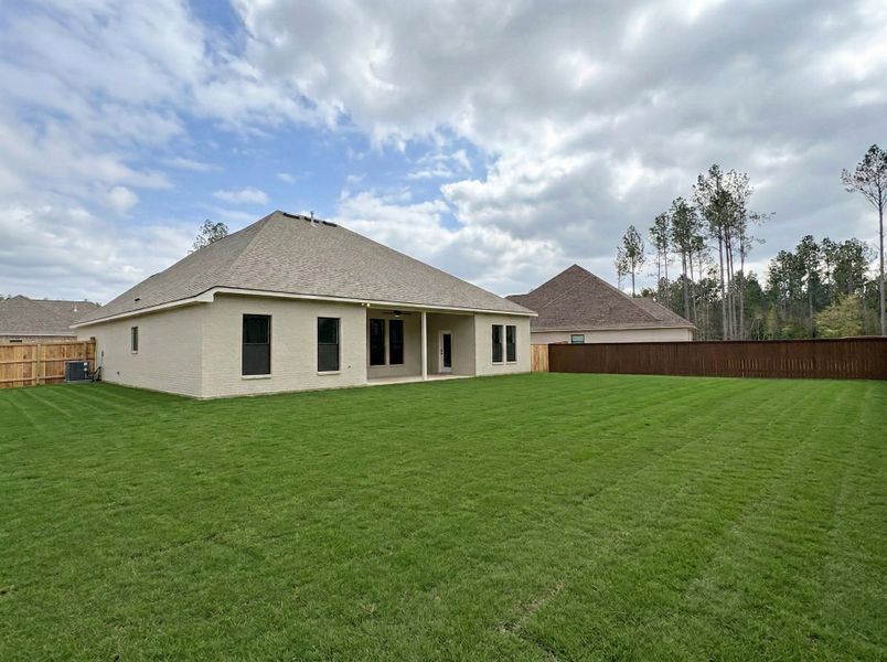 Exterior details and patio area of a home in Longleaf, Lumberton (Image 3).
