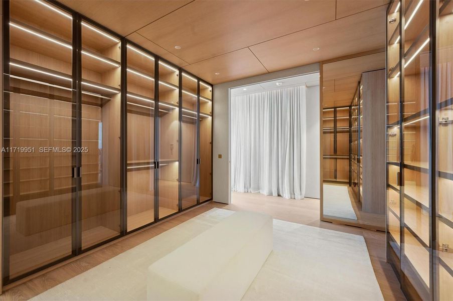 Community amenities in , Miami Beach (Image 57).