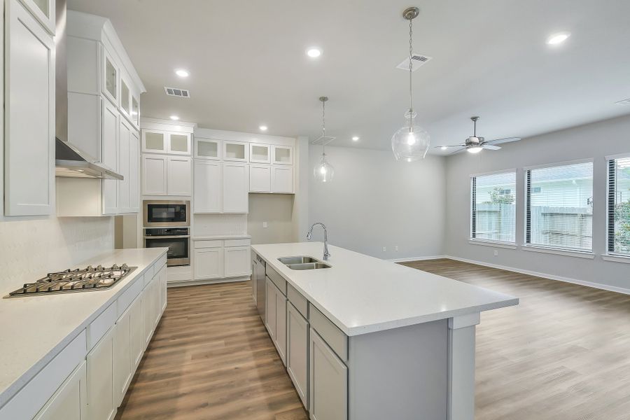 Furnished interior view inside a new home in Summer Place  35', Montgomery (Image 14).