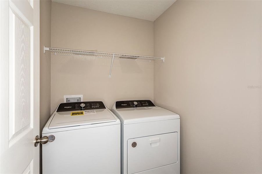 Close-up of interior finishes inside a home in Villa Mar, Winter Haven (Image 8).