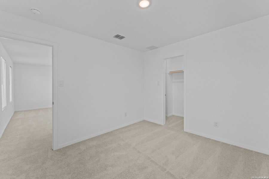 Spacious, unfurnished interior of a new home in Hidden Oasis, San Antonio (Image 16). Spacious, unfurnished interior of a new home in Hidden Oasis, San Antonio (Image 16).