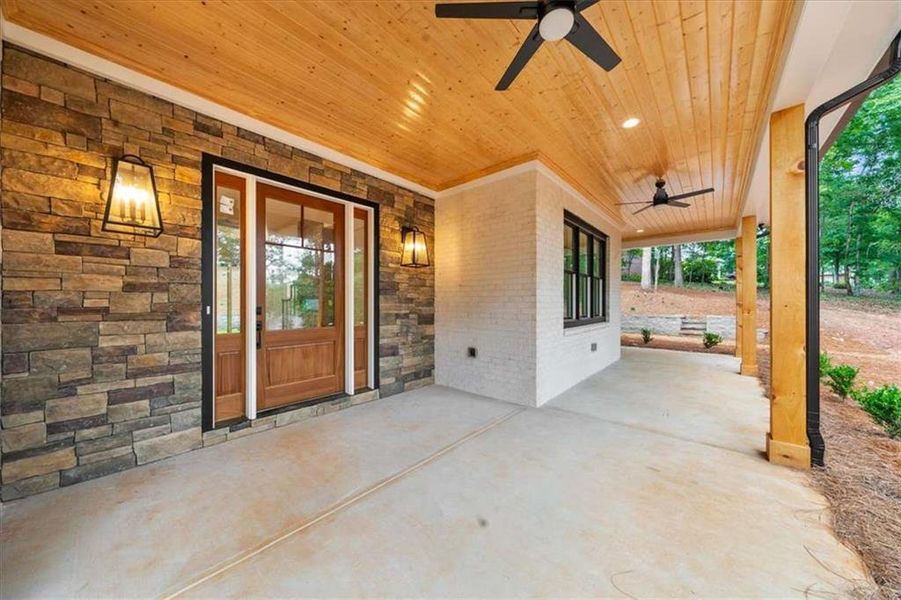 Exterior details and patio area of a home in , Cornelia (Image 38).