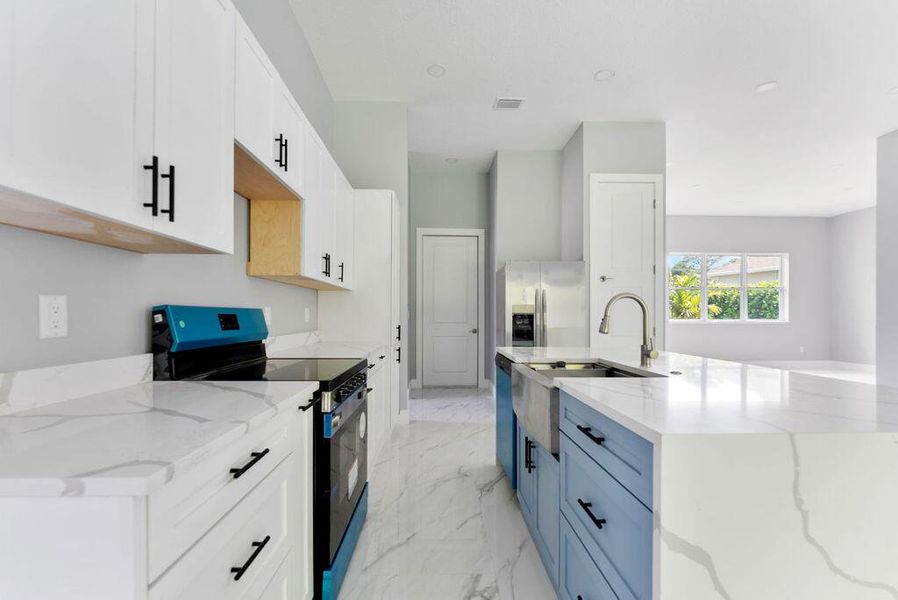 Furnished interior view inside a new home in , Port St. Lucie (Image 5).