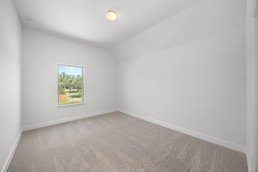 Spacious, unfurnished interior of a new home in Parmer Ranch, Georgetown (Image 24).