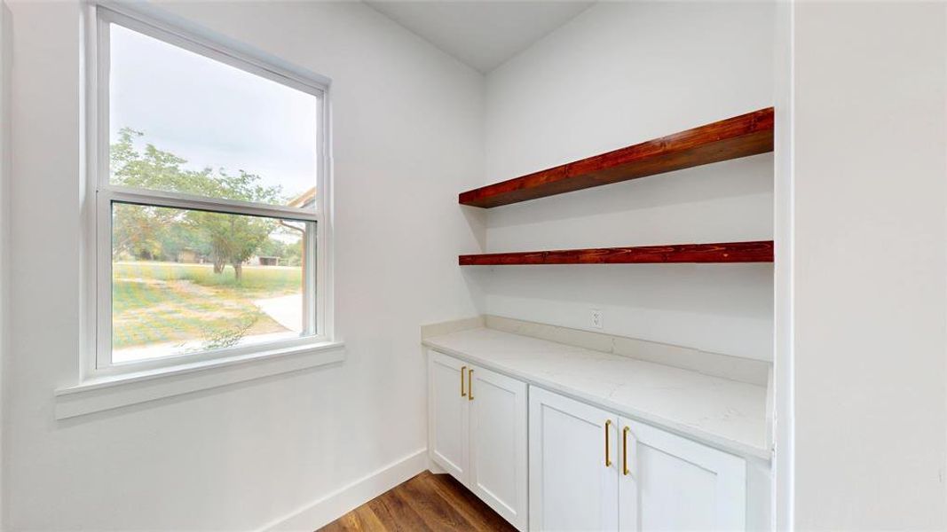 Furnished interior view inside a new home in , Cleburne (Image 7).