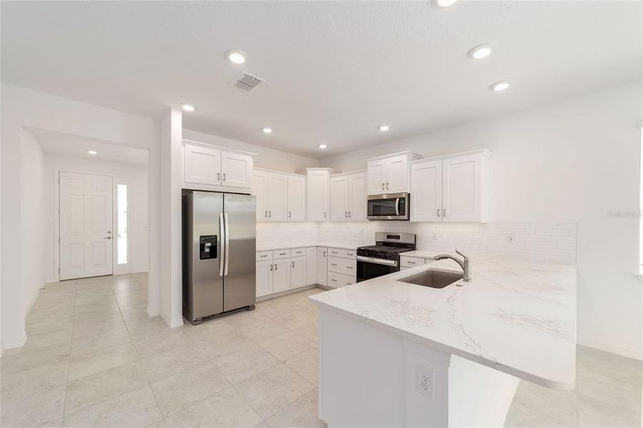 Furnished interior view inside a new home in Calesa Township, Ocala (Image 7).