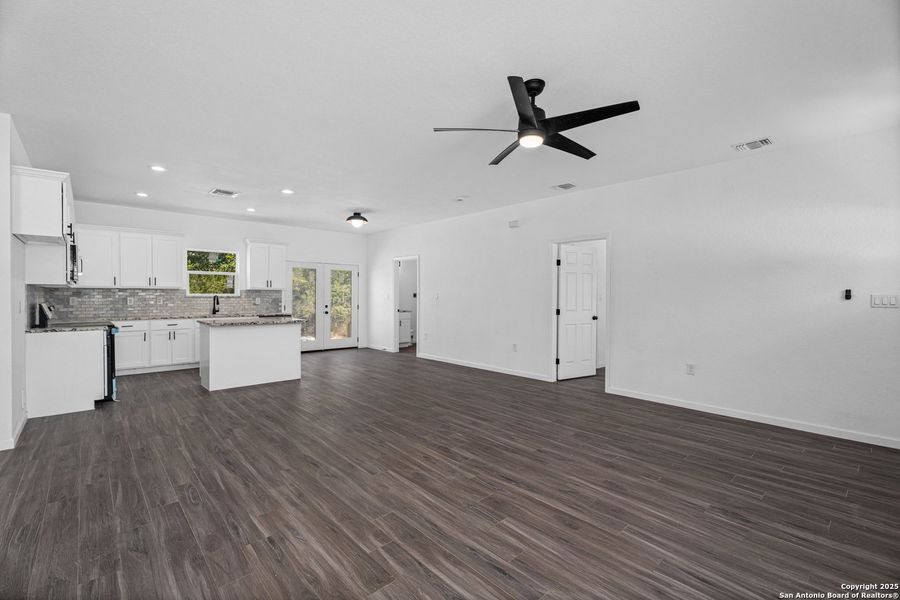 Spacious, unfurnished interior of a new home in , Canyon Lake (Image 16). Spacious, unfurnished interior of a new home in , Canyon Lake (Image 16).
