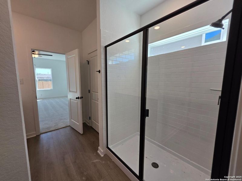 Image 36 of a home in .