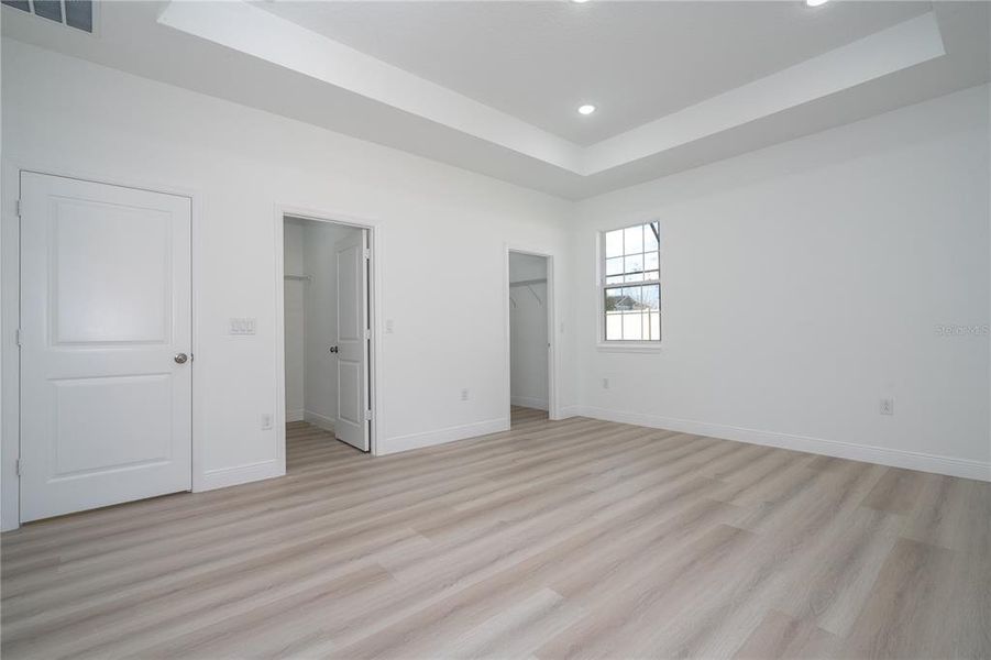 Spacious, unfurnished interior of a new home in , Haines City (Image 22).