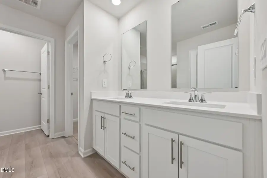 17 - Primary Bath