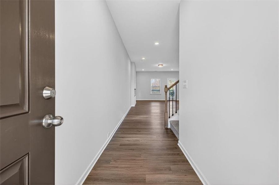 Spacious, unfurnished interior of a new home in Franklin Manor, Lawrenceville (Image 19).