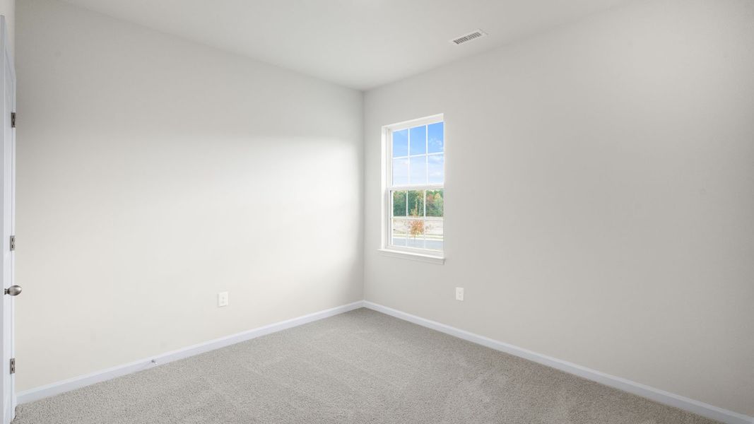 Spacious, unfurnished interior of a new home in Forest Creek, Winston-Salem (Image 24).