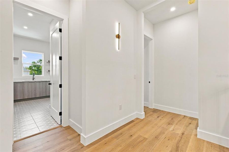 Spacious, unfurnished interior of a new home in , Tampa (Image 63). Spacious, unfurnished interior of a new home in , Tampa (Image 63).