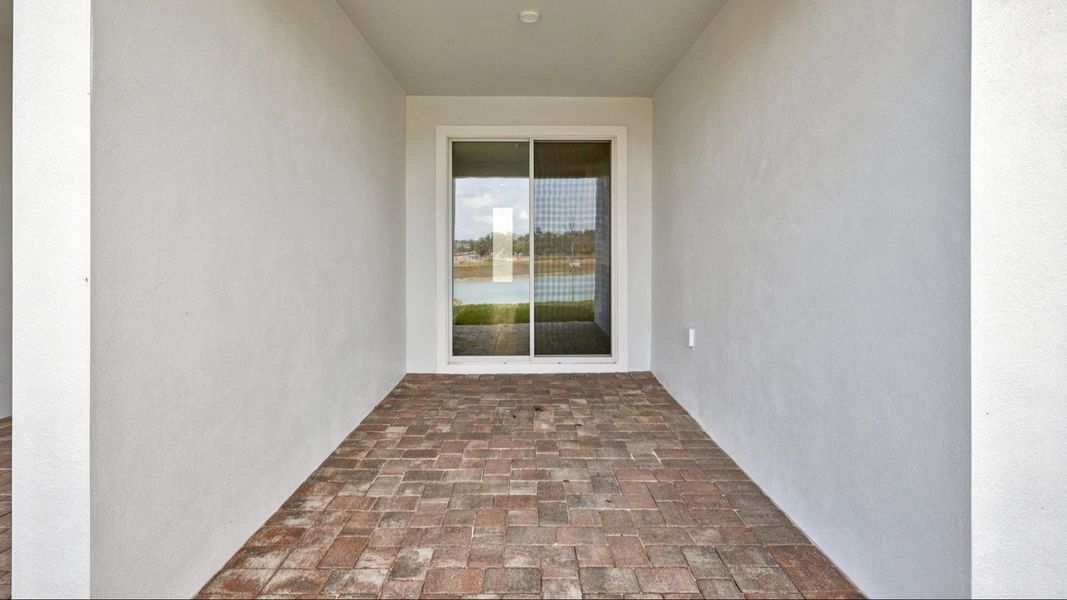 Exterior details and patio area of a home in Isla Mirada, San Antonio (Image 23).