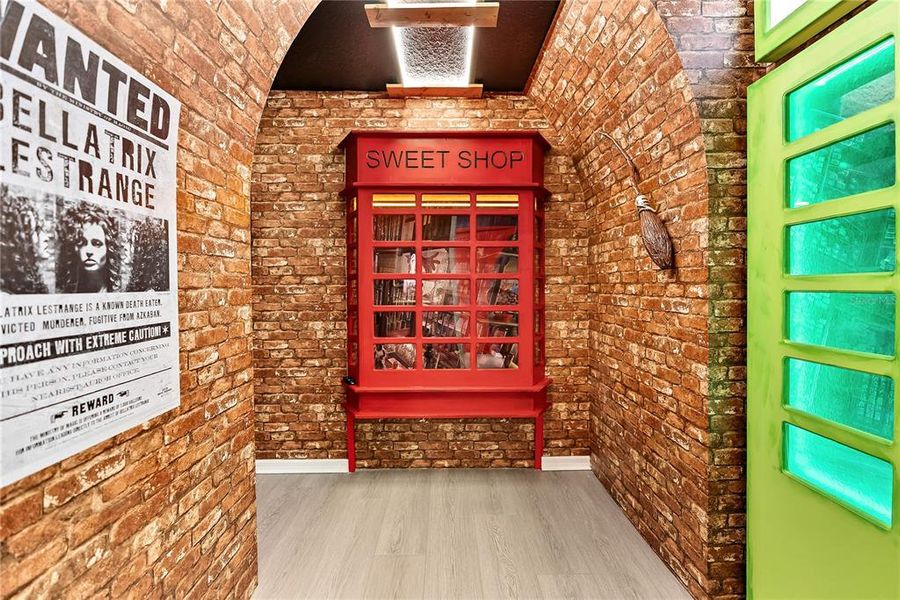 Exterior details and patio area of a home in Windsor Cay Resort, Clermont (Image 30). Exterior details and patio area of a home in Windsor Cay Resort, Clermont (Image 30).