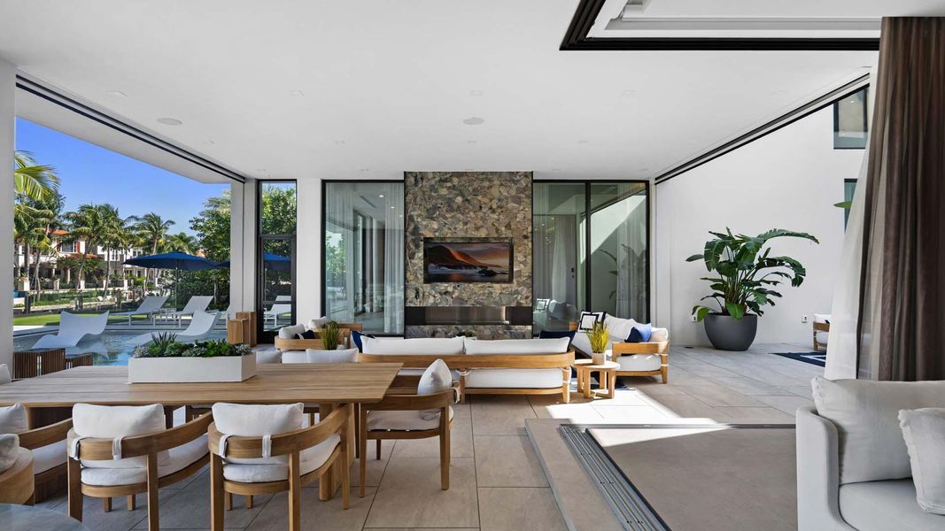 Image 38 of a home in .