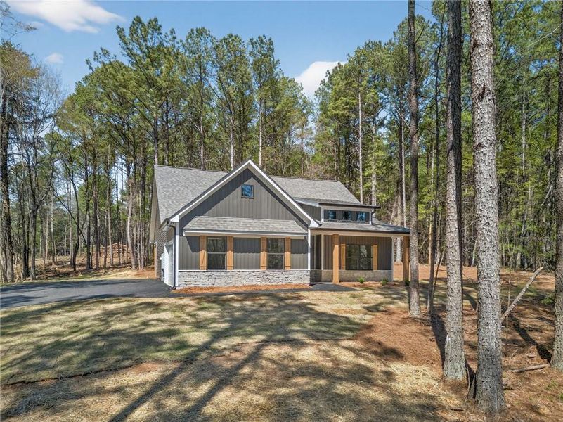 Front exterior of a new home in , Cedartown, GA, highlighting curb appeal (Image 27). Front exterior of a new home in , Cedartown, GA, highlighting curb appeal (Image 27).