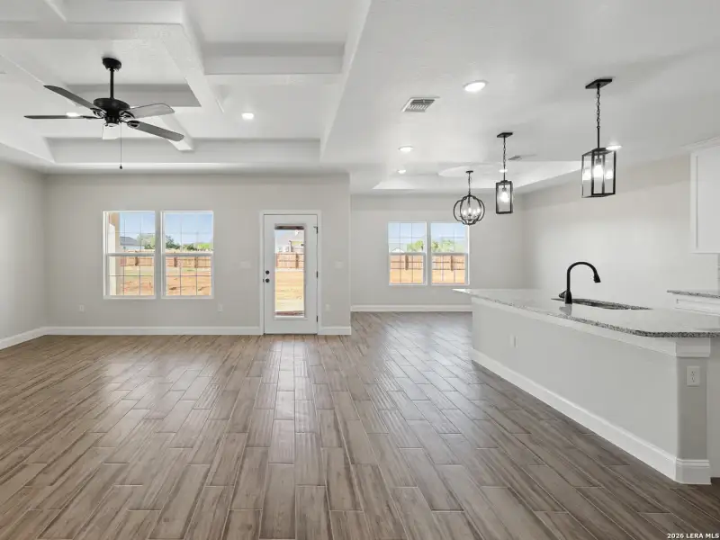 Spacious, unfurnished interior of a new home in , San Antonio (Image 14).
