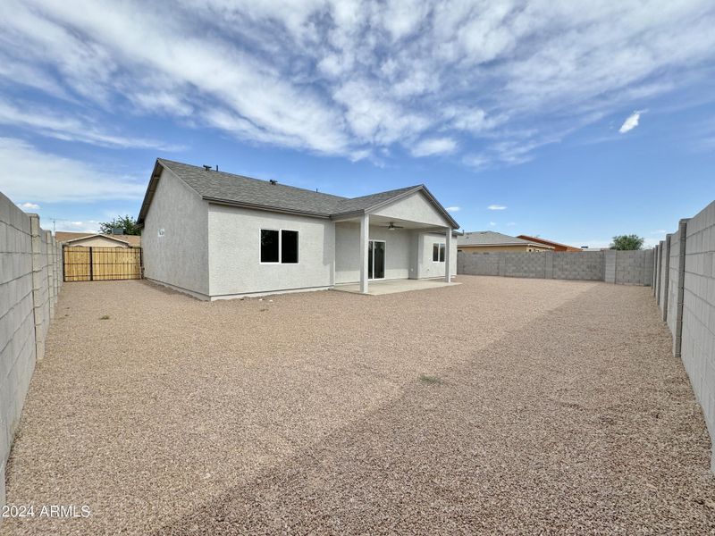 Huge fenced back yard