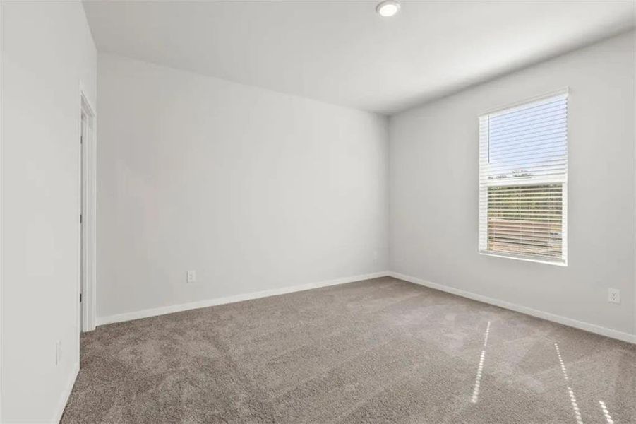 Spacious, unfurnished interior of a new home in Parkview Estates, South Fulton (Image 14).