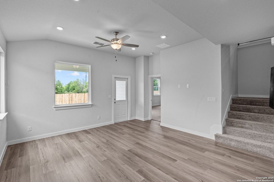 Spacious, unfurnished interior of a new home in August Fields, New Braunfels (Image 11). Spacious, unfurnished interior of a new home in August Fields, New Braunfels (Image 11).