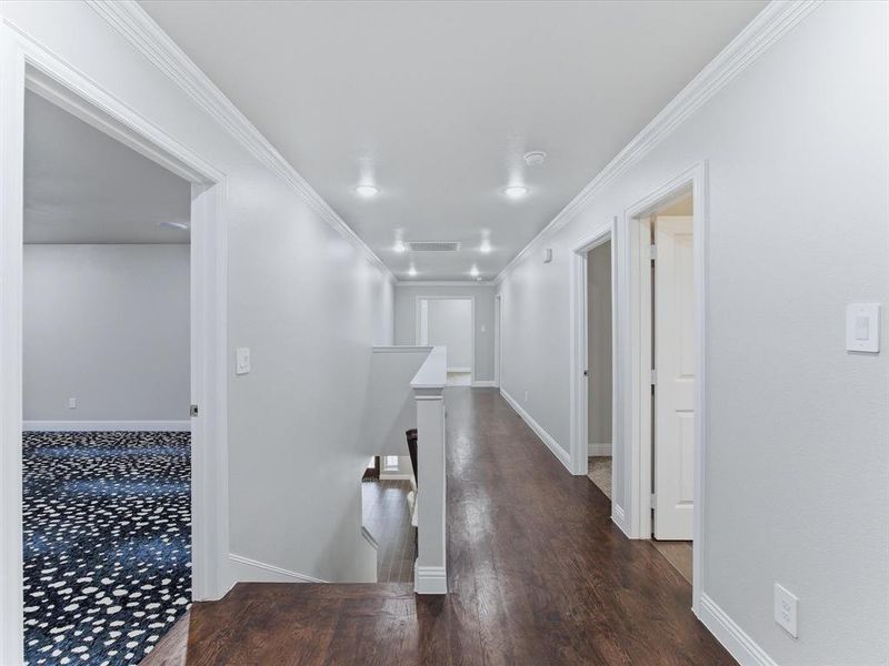 Spacious, unfurnished interior of a new home in , Edgewood (Image 17).