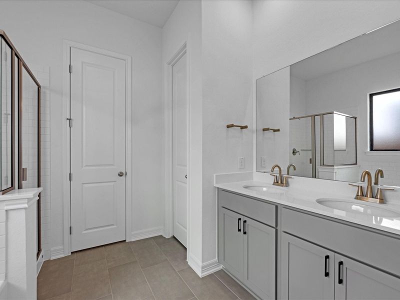 Furnished interior view inside a new home in Azalea, Brookshire (Image 10).