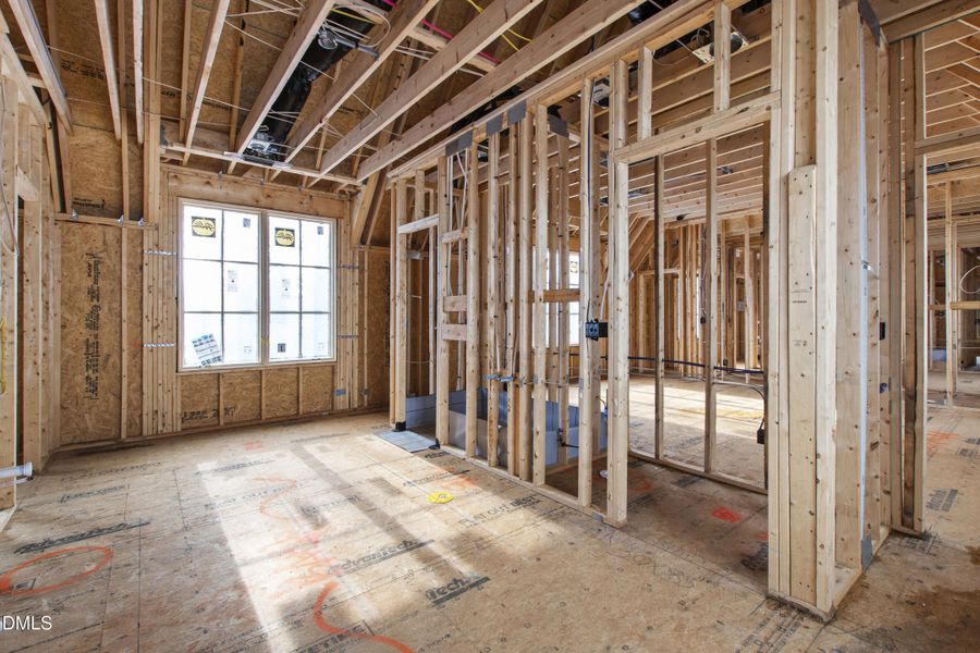 1500 Scales St Primary Bath 1