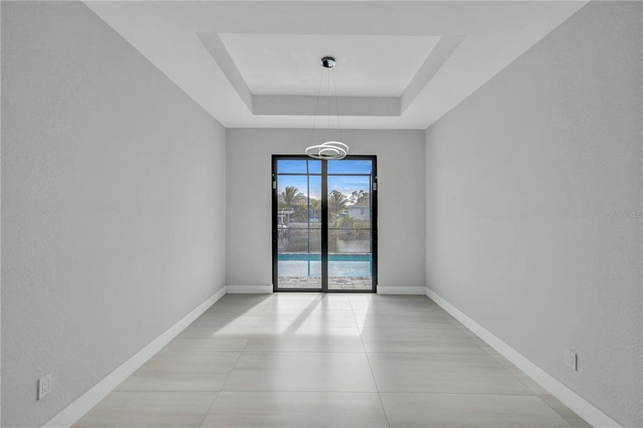 Spacious, unfurnished interior of a new home in , Port Charlotte (Image 23).