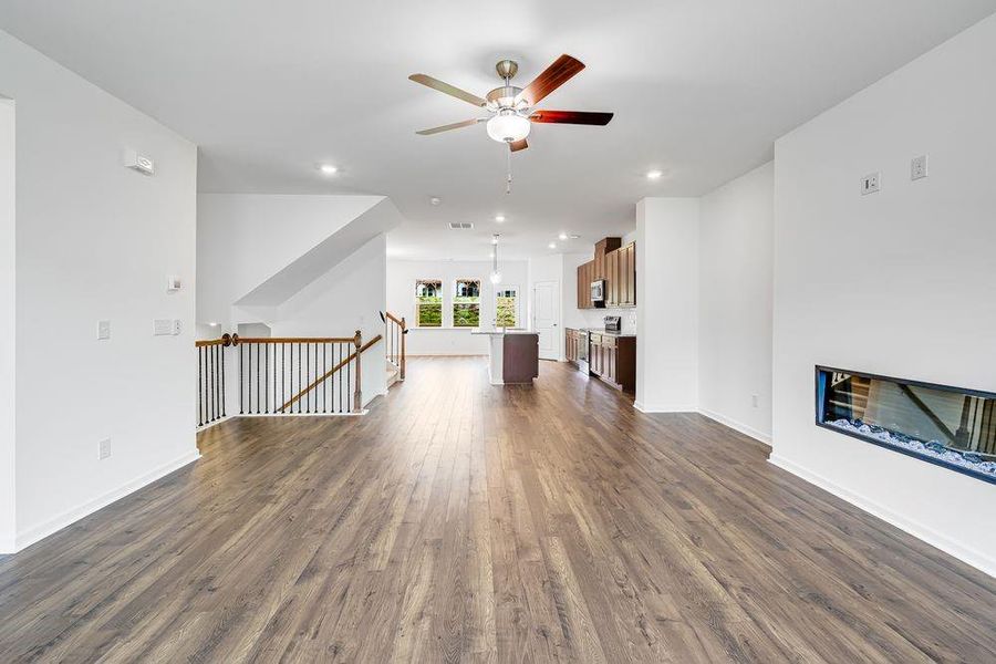 Spacious, unfurnished interior of a new home in Auburn Glen Towns, Dacula (Image 23).