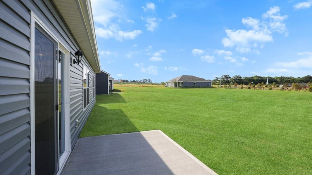 Exterior details and patio area of a home in Gibson Grove, Laurens (Image 4).