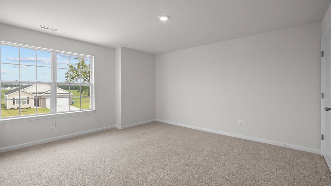 Spacious, unfurnished interior of a new home in Ridgewood Farms, Winterville (Image 21).