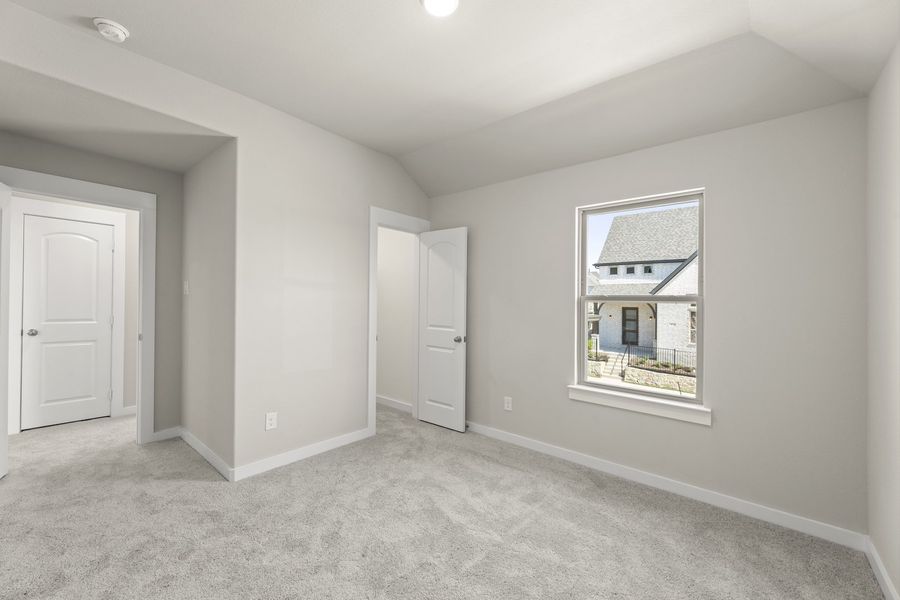Spacious, unfurnished interior of a new home in Hillside Village 40s, Celina (Image 26).