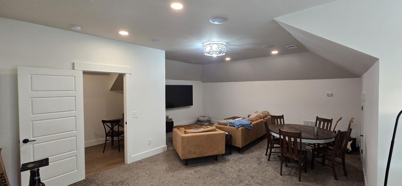 Furnished interior view inside a new home in , Seabrook (Image 26).