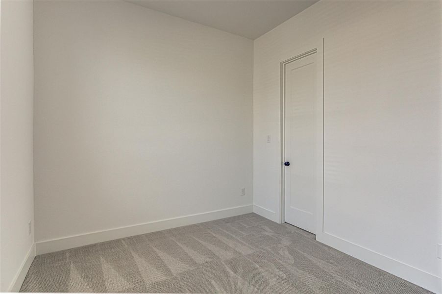 Spacious, unfurnished interior of a new home in Flora, Hutto (Image 35).